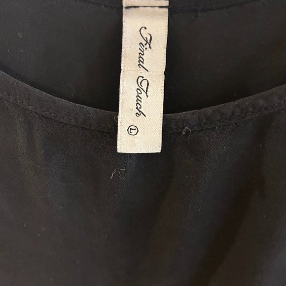 Black Box Blouse with Pocket - Size Large - Picture 4 of 4